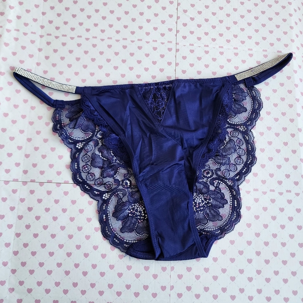 VS VERY SEXY Victoria's Secret Very Sexy Shine Strap Cheekini Panty